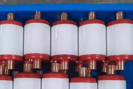 真空滅弧室的結(jié)構(gòu)、工作原理、特點以及應(yīng)用