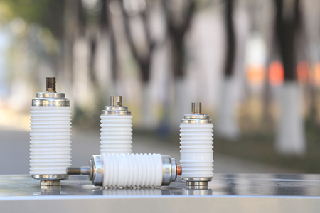 真空開關管接觸點選什么材質(zhì)好？一般為銅合金！